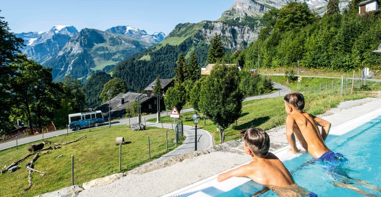 Erlebnisbad maerchenhotel braunwald 03