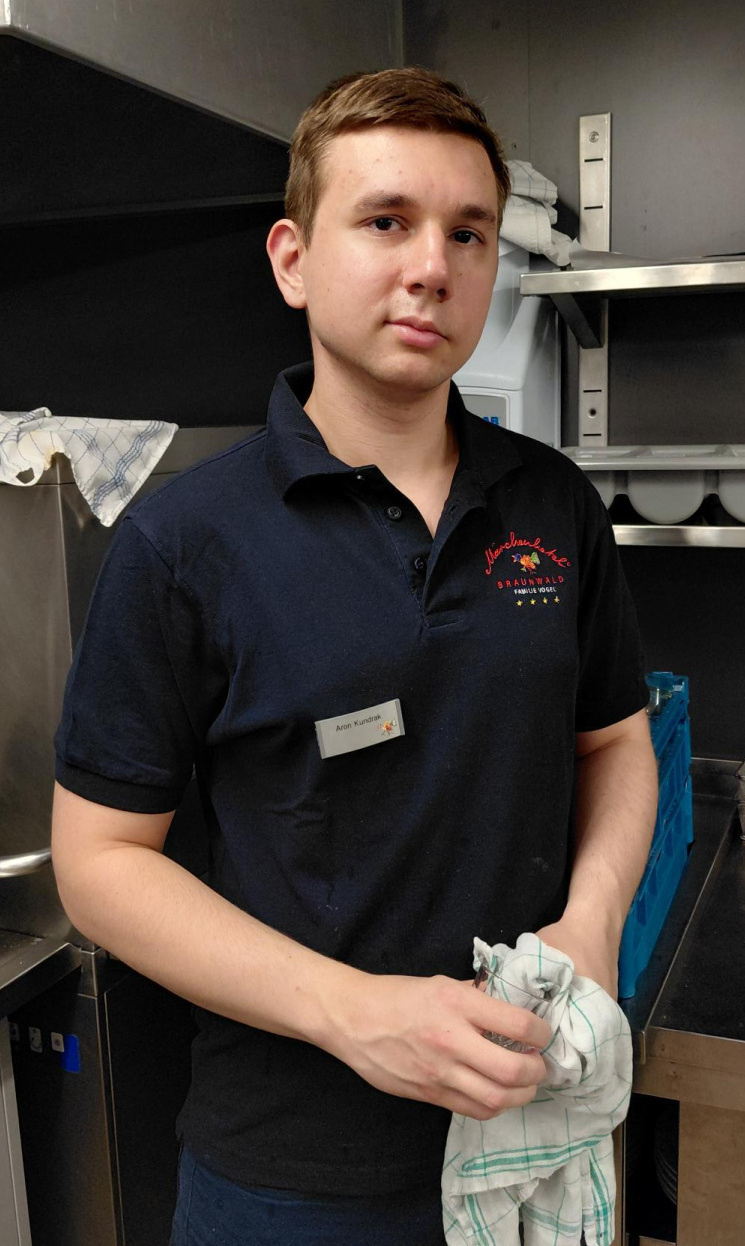 KUNDRAK Aron